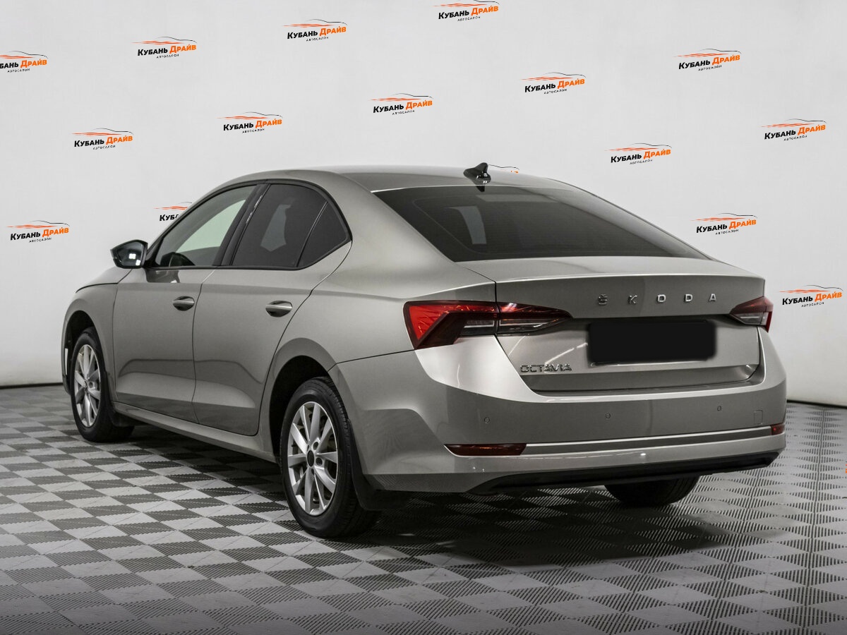 Skoda Octavia 2021 года с пробегом. Фото: #5