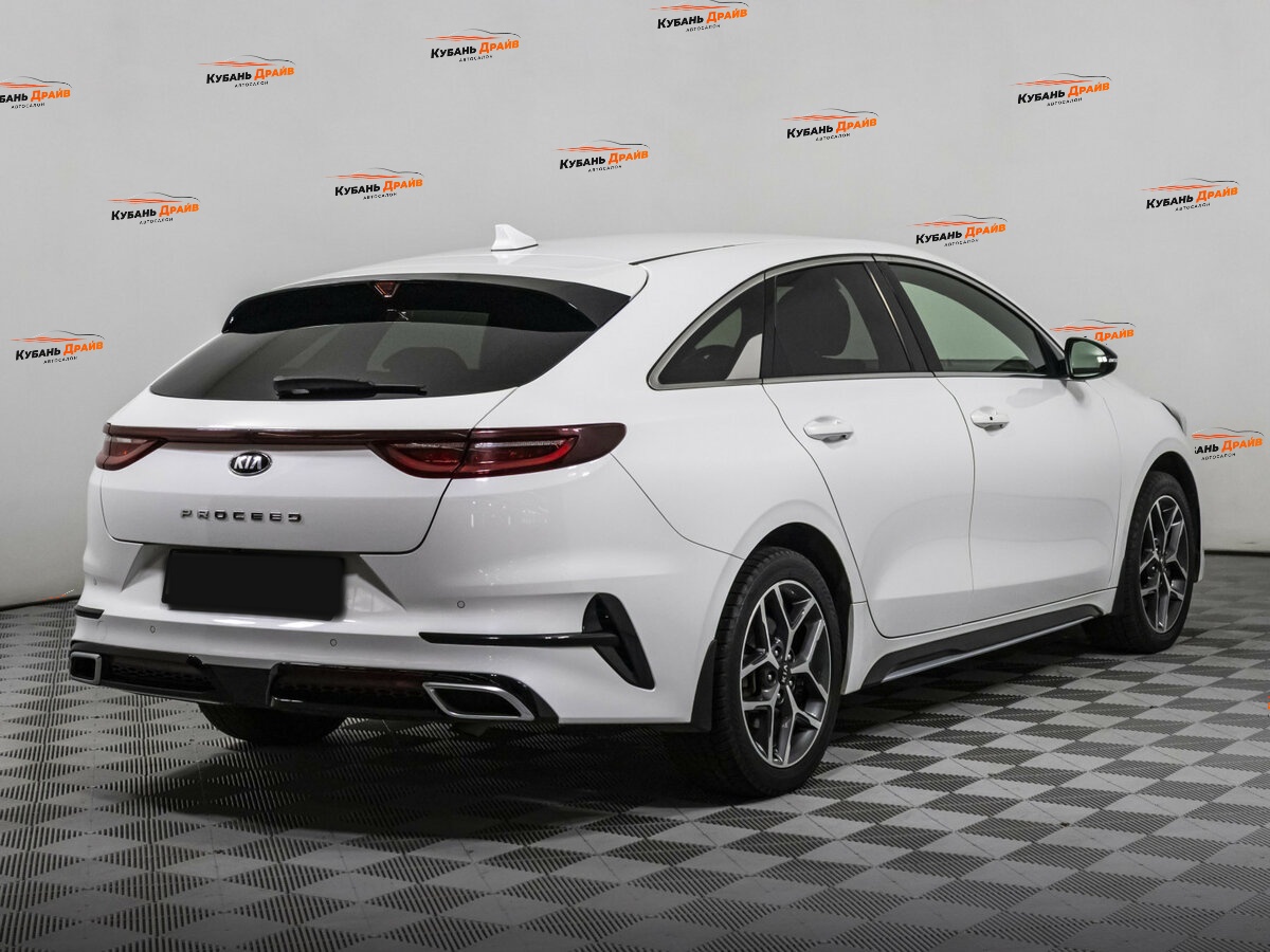 Kia Proceed 2019 года с пробегом. Фото: #3