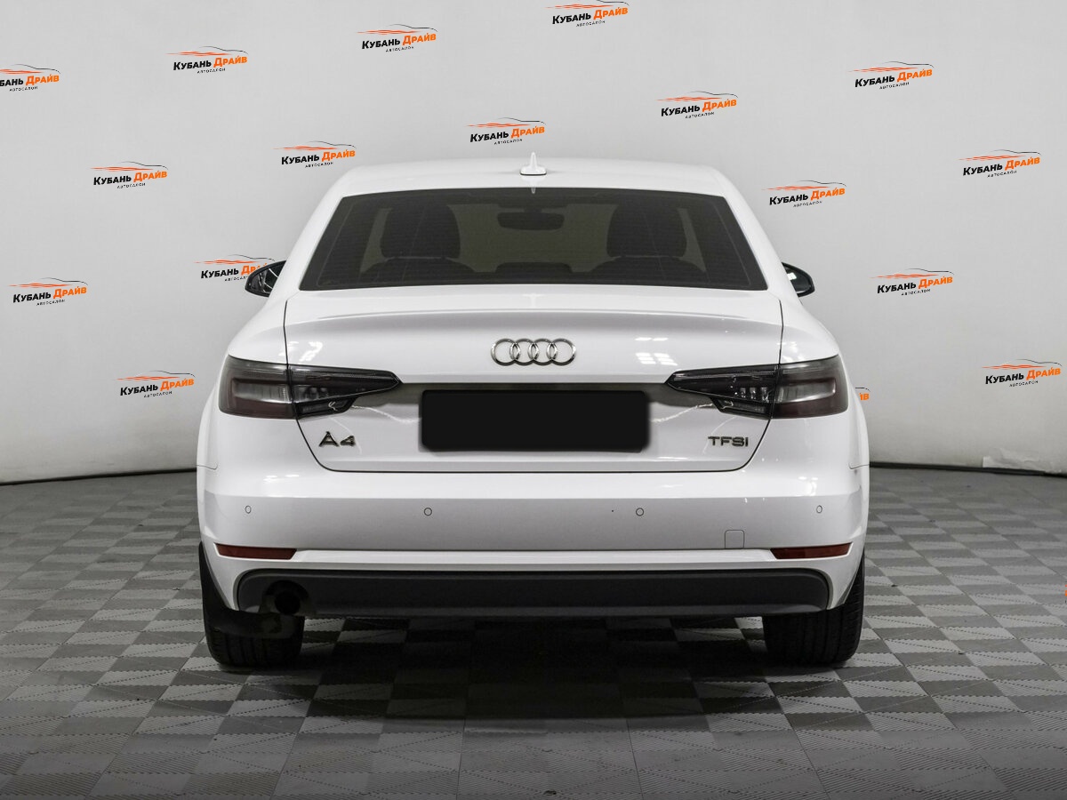 Audi A4 2018 года с пробегом. Фото: #5
