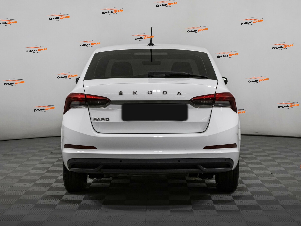 Skoda Rapid 2021 года с пробегом. Фото: #4