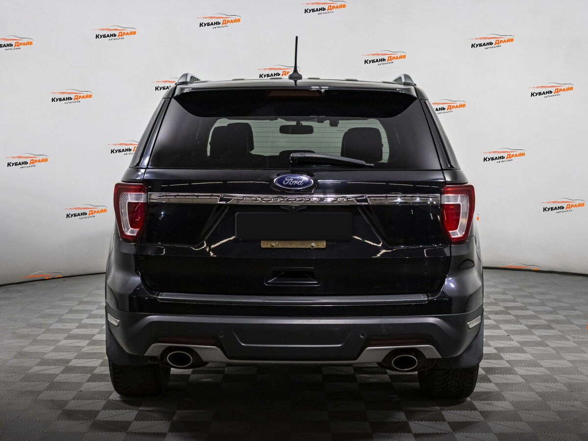 Ford Explorer 2018 года с пробегом. Фото: #4