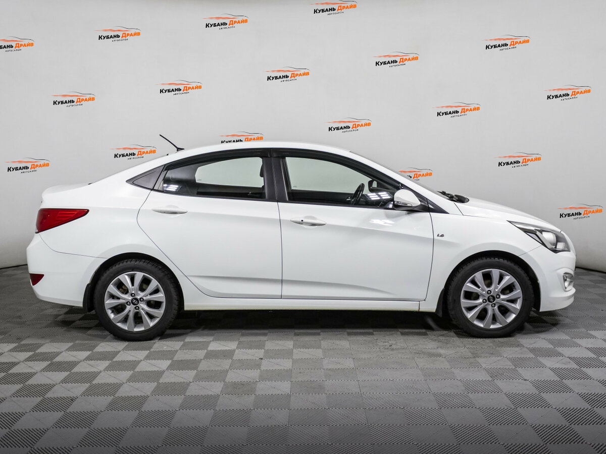 Hyundai Solaris 2015 года с пробегом. Фото: #3