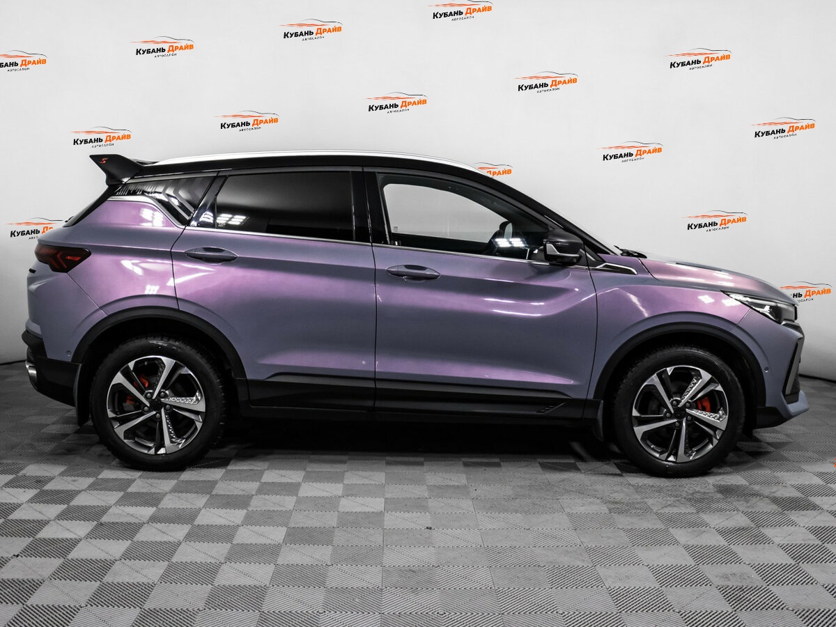 Geely Coolray 2024 года с пробегом. Фото: #3