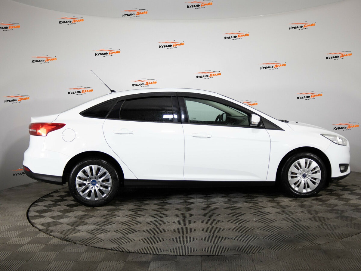 Ford Focus 2016 года с пробегом. Фото: #3