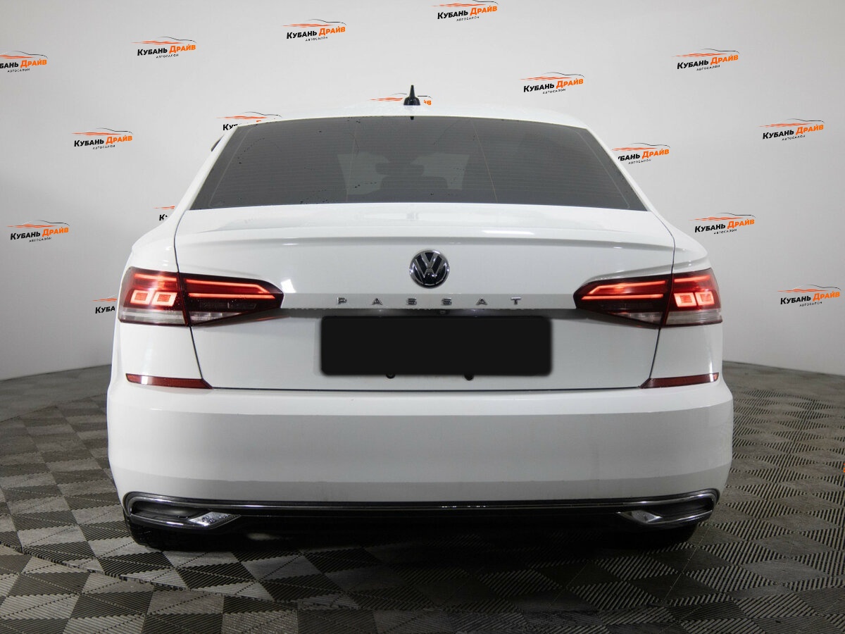 Volkswagen Passat 2020 года с пробегом. Фото: #4
