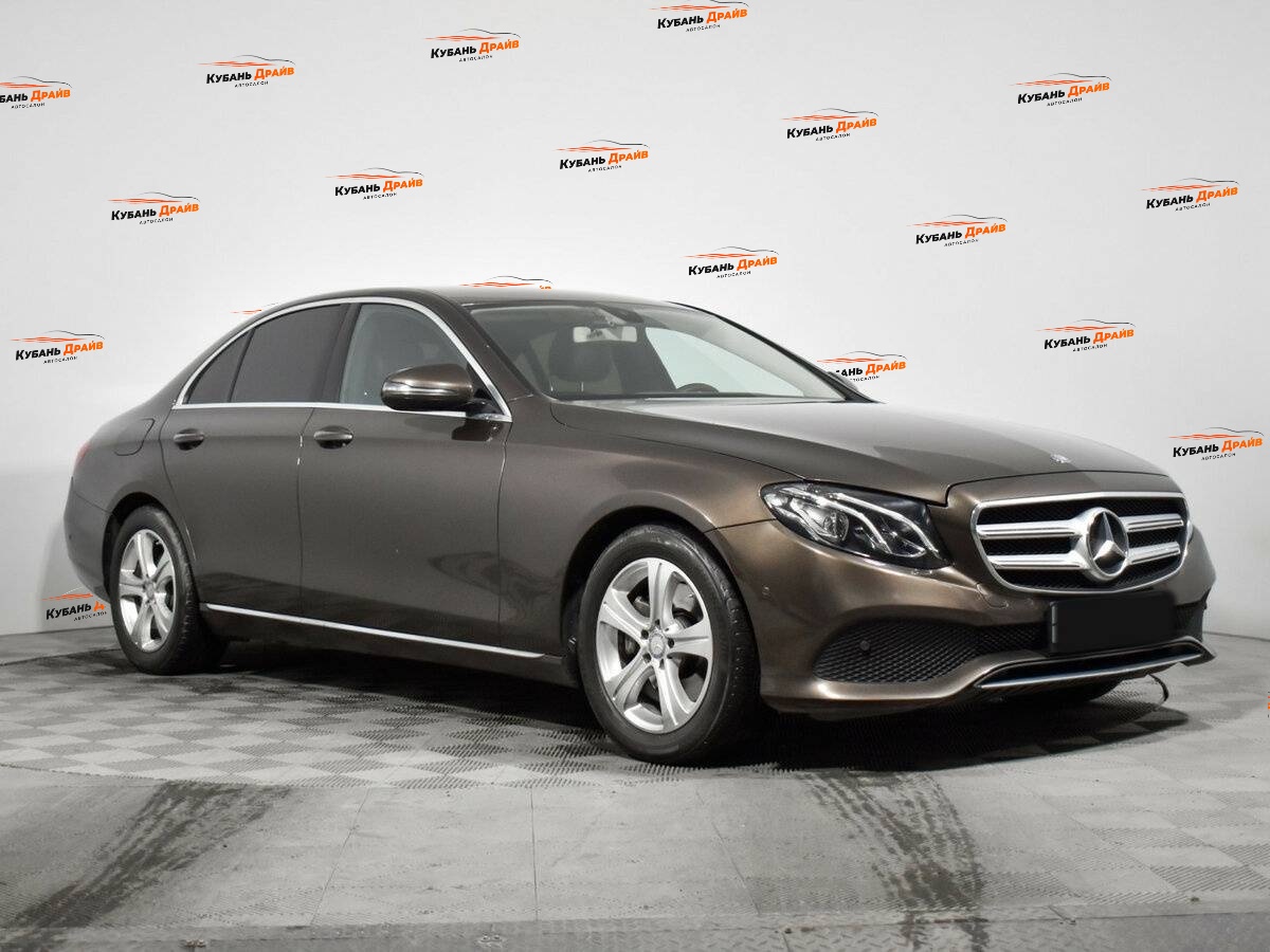 Mercedes-Benz E-Класс 2016 года с пробегом. Фото: #2