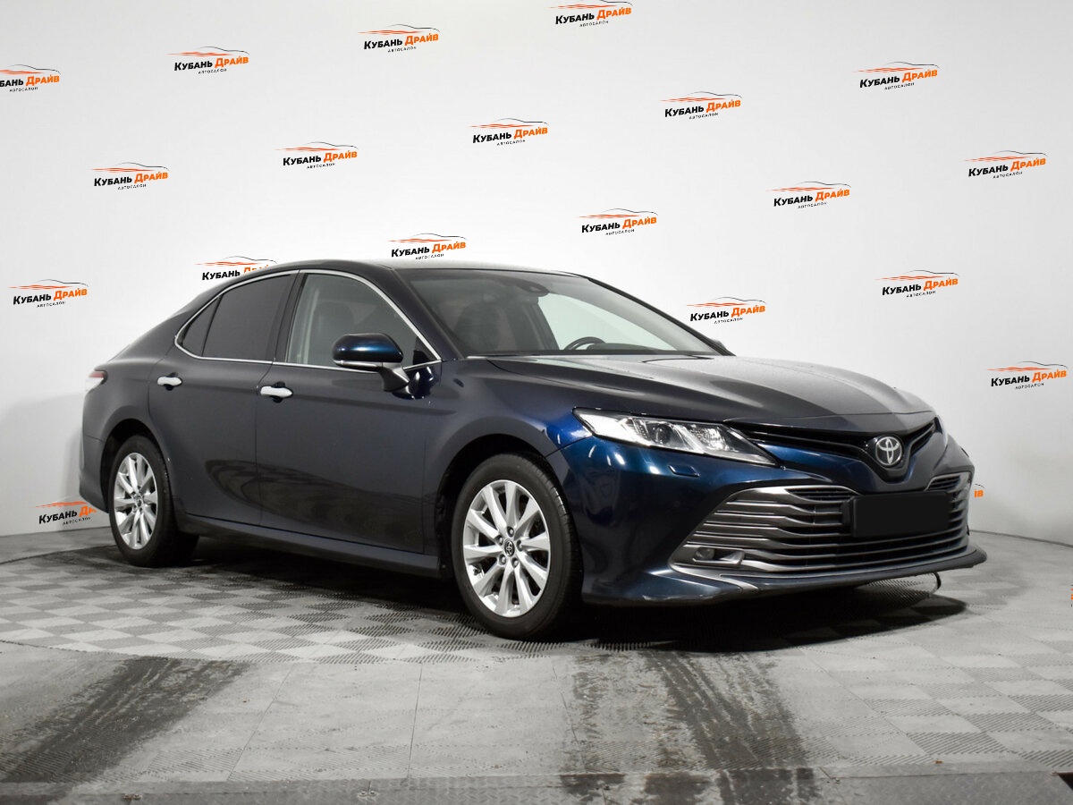 Toyota Camry 2018 года с пробегом. Фото: #2
