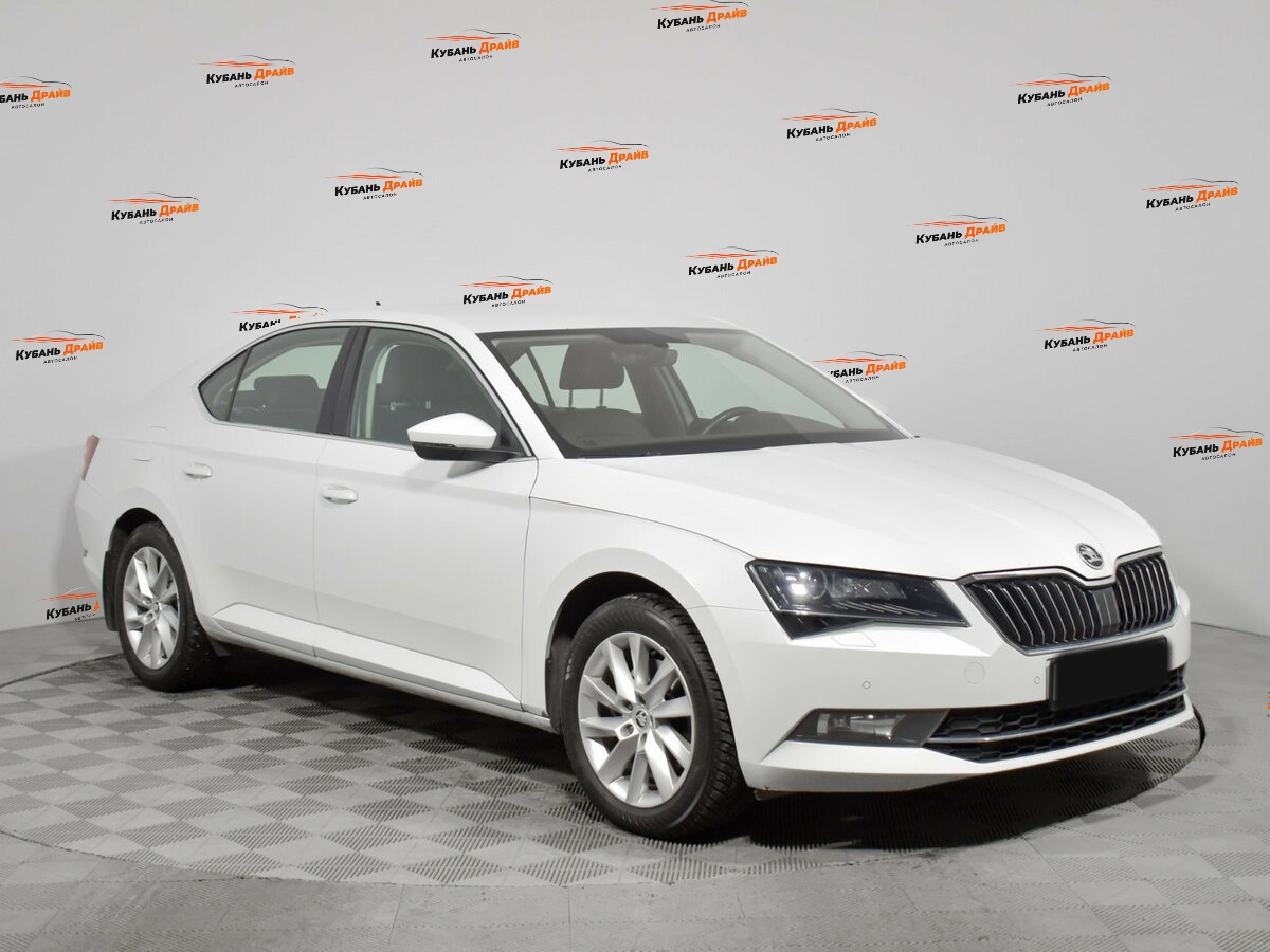 Skoda Superb 2018 года с пробегом. Фото: #2