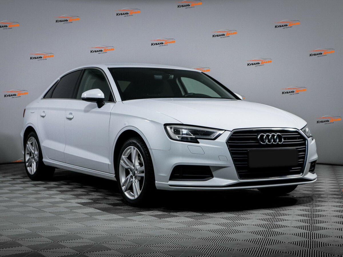 Audi A3 2019 года с пробегом. Фото: #2