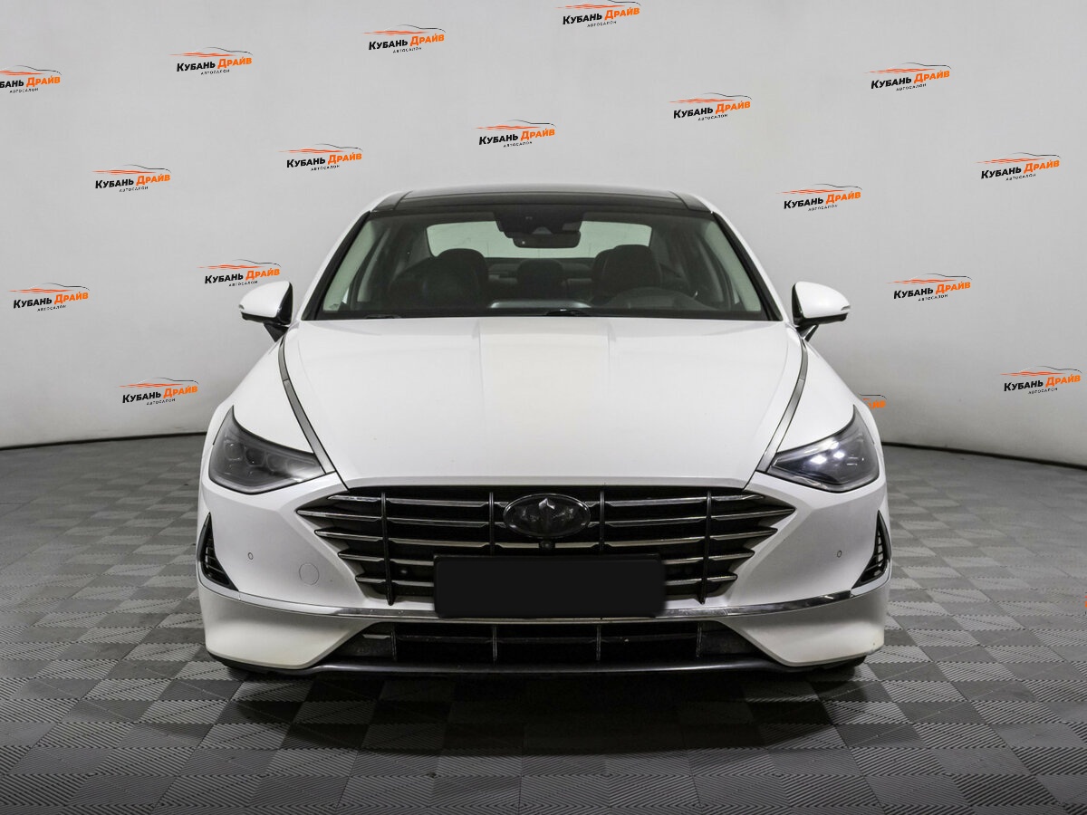 Hyundai Sonata 2019 года с пробегом. Фото: #1