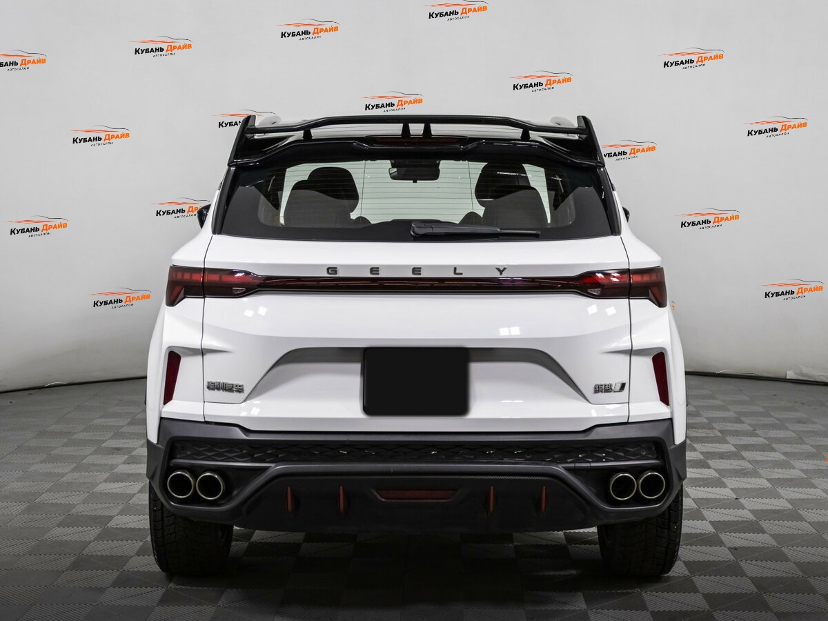 Geely Coolray 2023 года с пробегом. Фото: #5