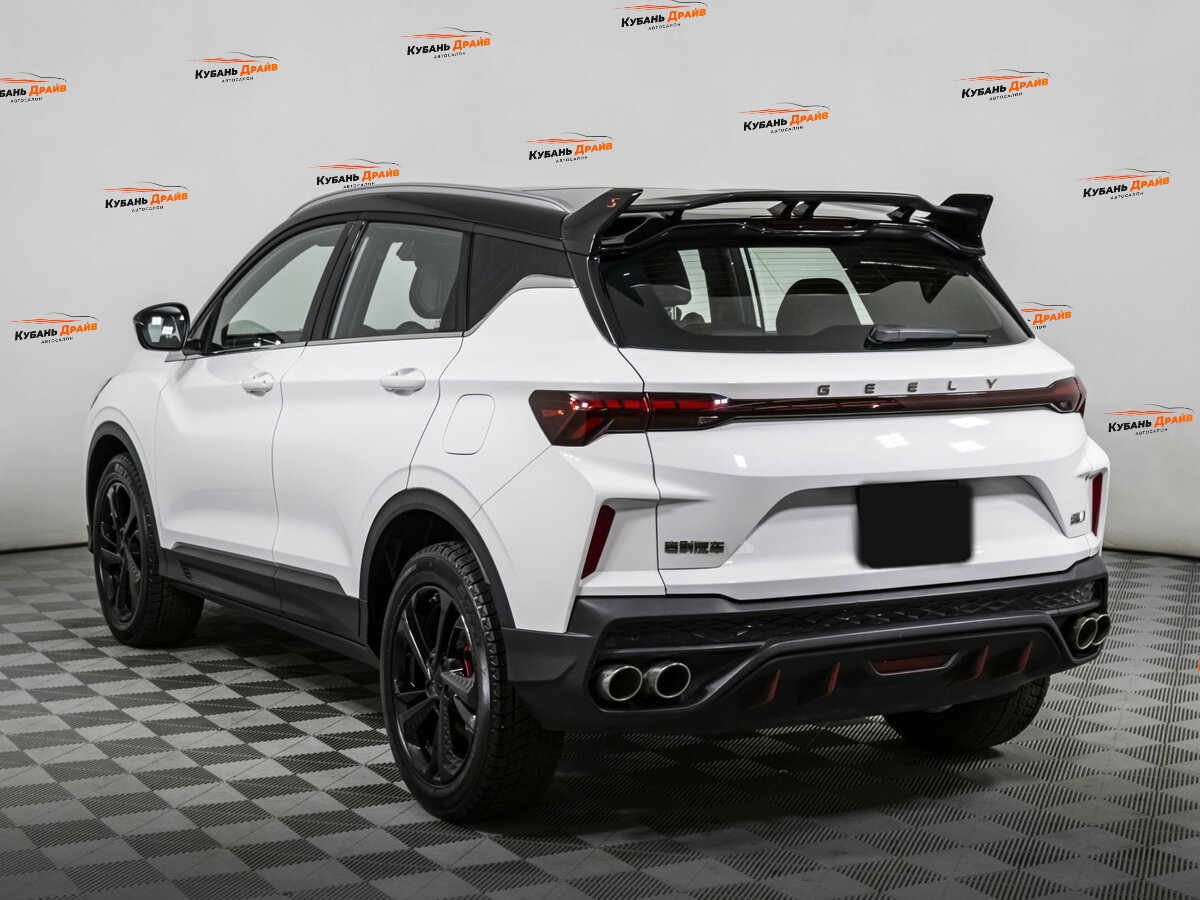 Geely Coolray 2023 года с пробегом. Фото: #6