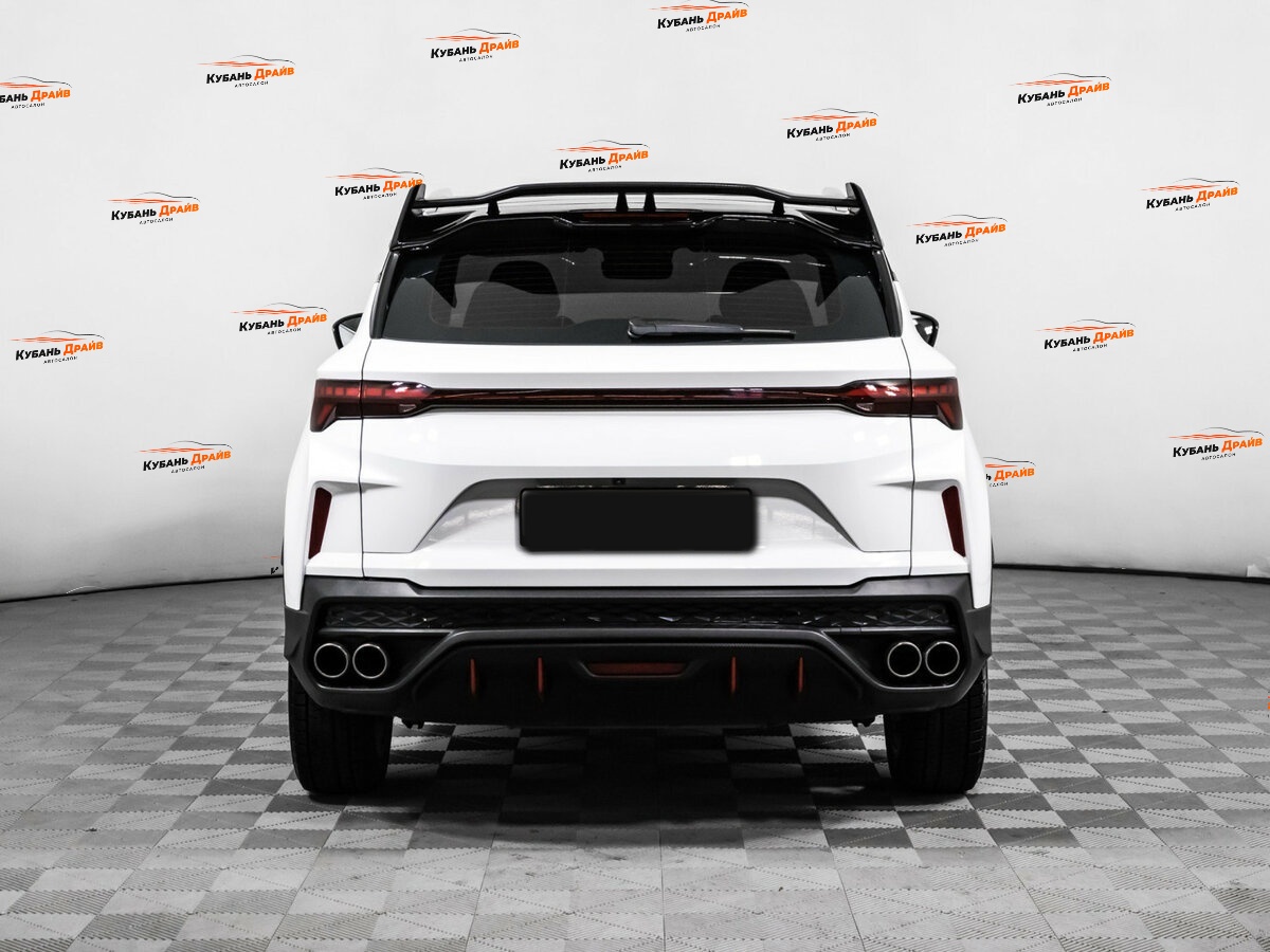 Geely Coolray 2023 года с пробегом. Фото: #4