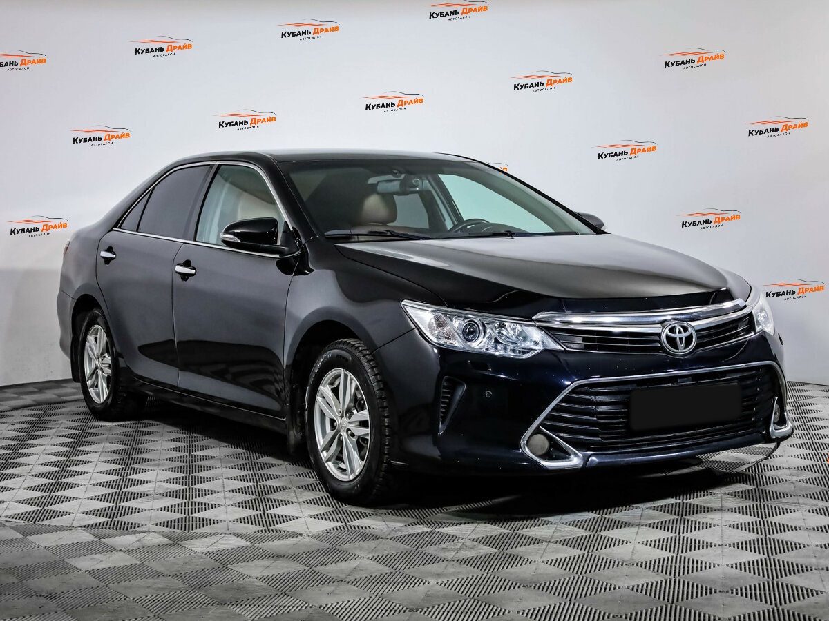 Toyota Camry 2017 года с пробегом. Фото: #2