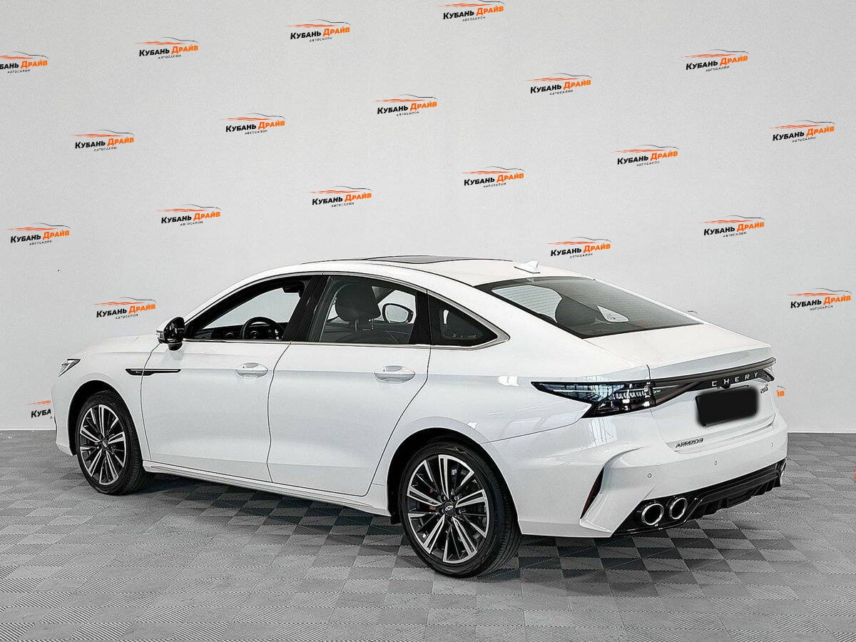 Chery Arrizo 8 2023 года с пробегом. Фото: #3