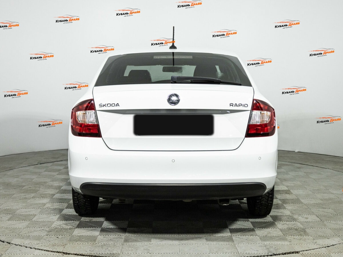 Skoda Rapid 2018 года с пробегом. Фото: #5