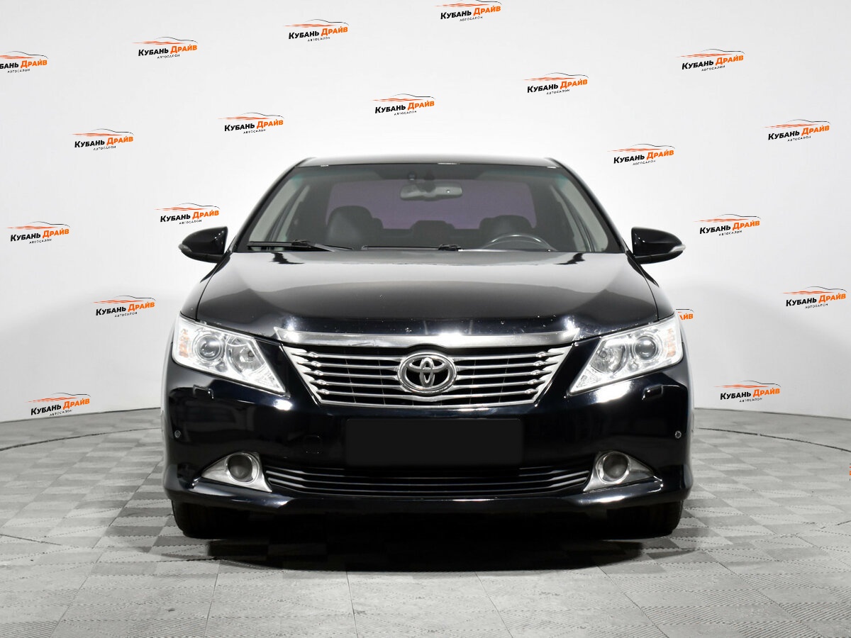 Toyota Camry 2013 года с пробегом. Фото: #1