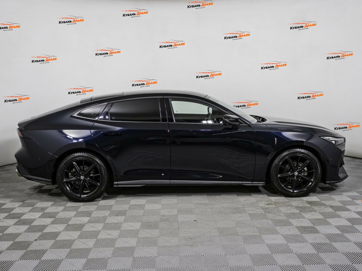 Changan UNI-V 2023 года с пробегом. Фото: #3