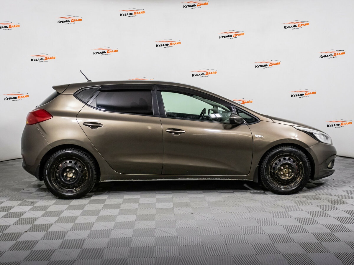 Kia Ceed 2012 года с пробегом. Фото: #3