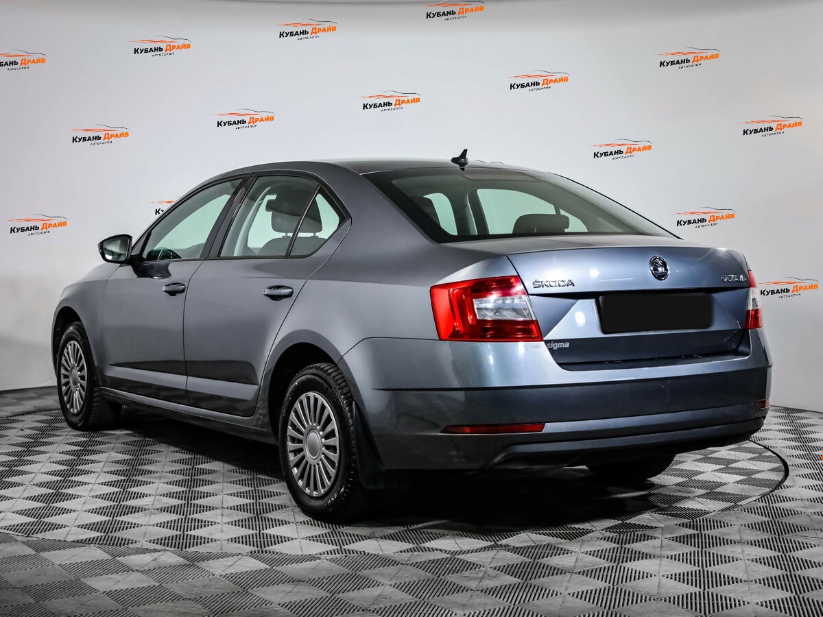 Skoda Octavia 2019 года с пробегом. Фото: #4