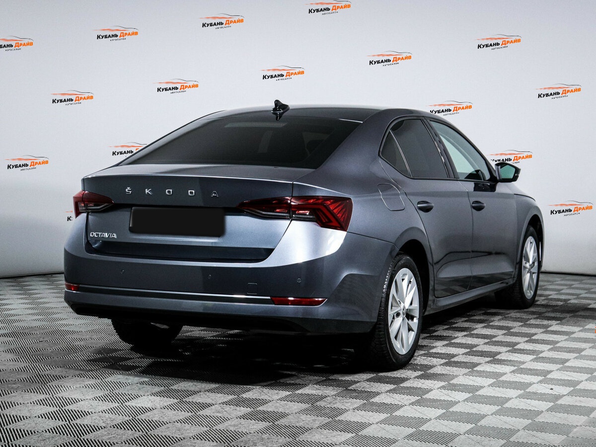 Skoda Octavia 2020 года с пробегом. Фото: #3
