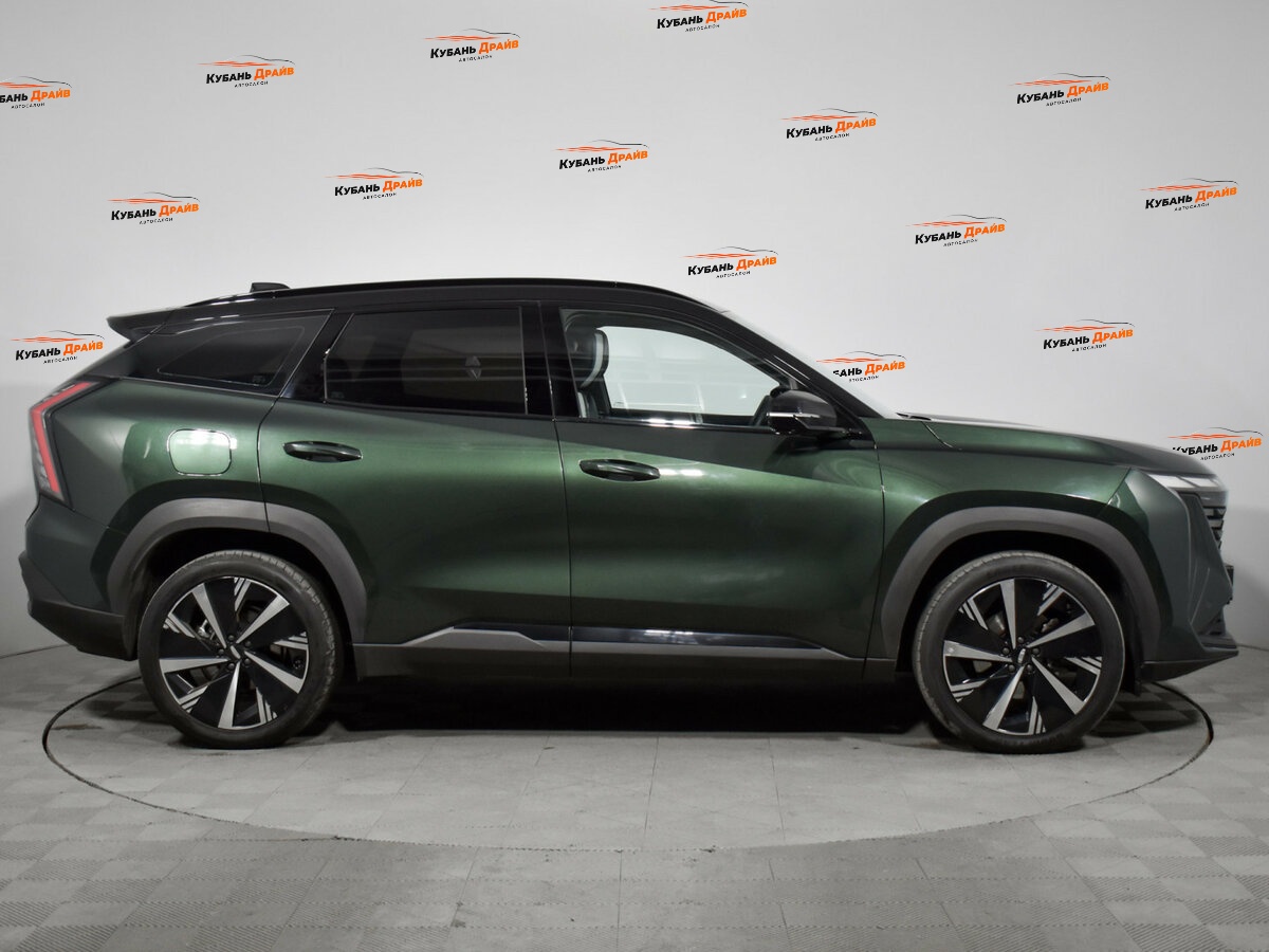 Geely Atlas 2024 года с пробегом. Фото: #3