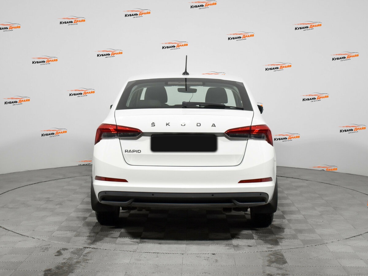 Skoda Rapid 2021 года с пробегом. Фото: #5