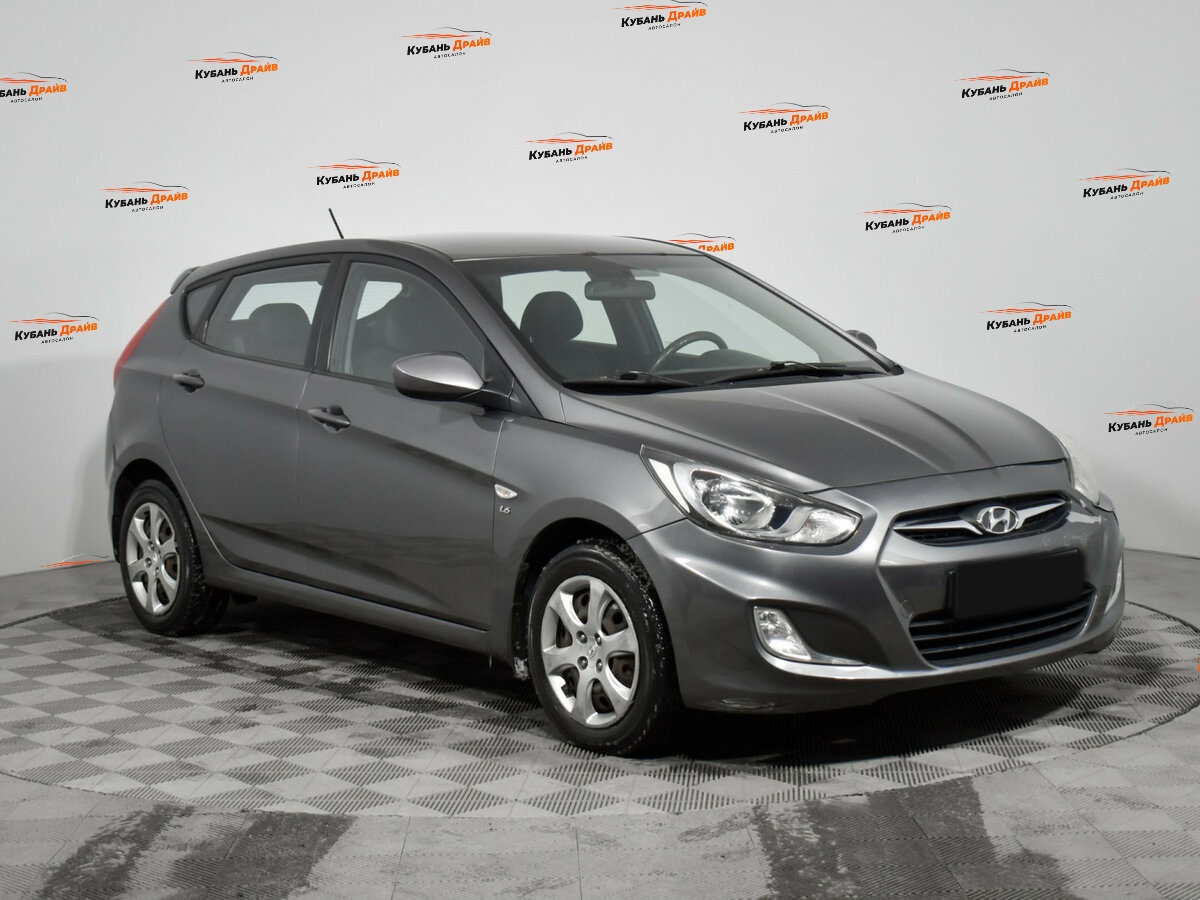 Hyundai Solaris 2012 года с пробегом. Фото: #2