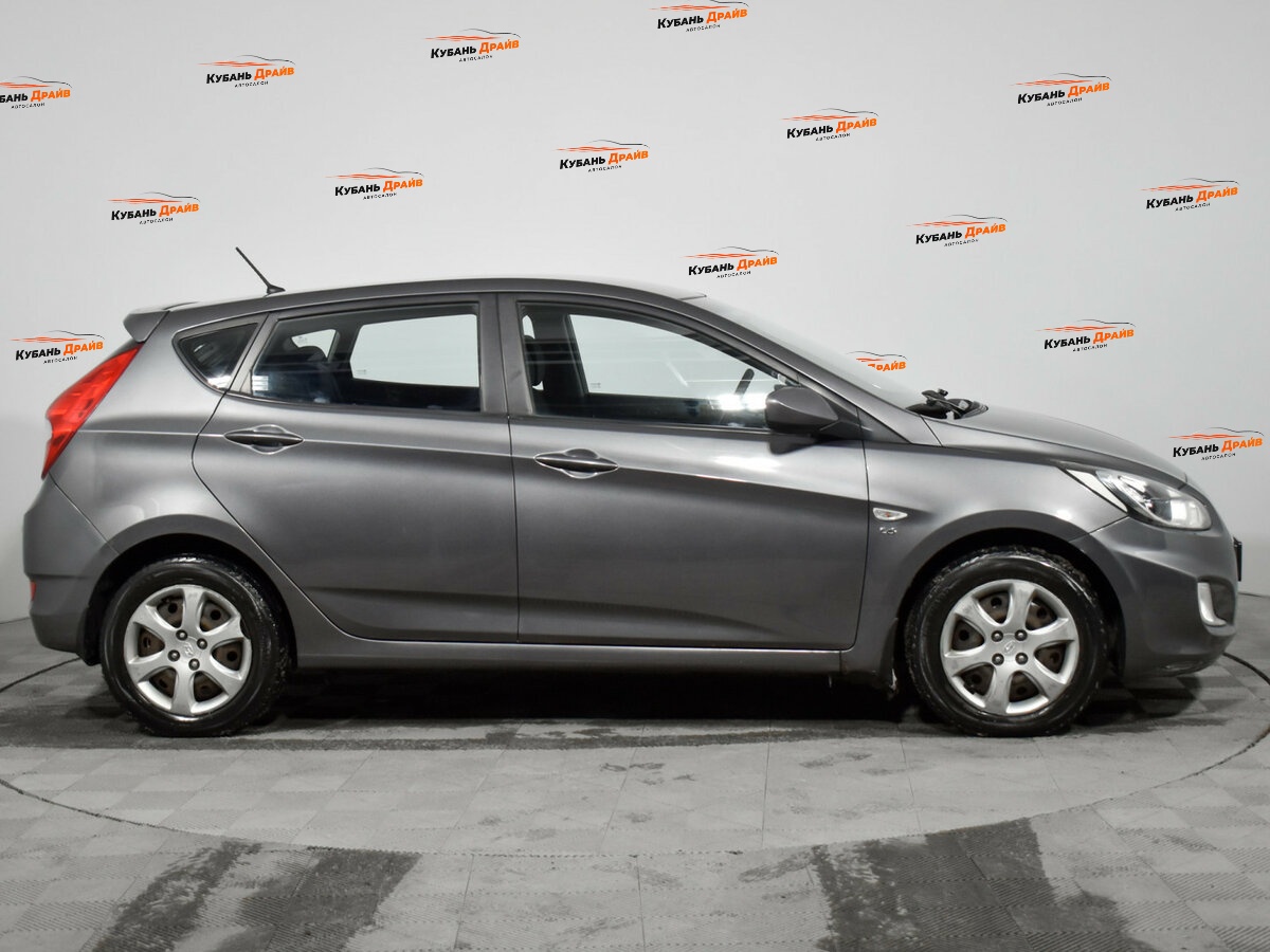 Hyundai Solaris 2012 года с пробегом. Фото: #3