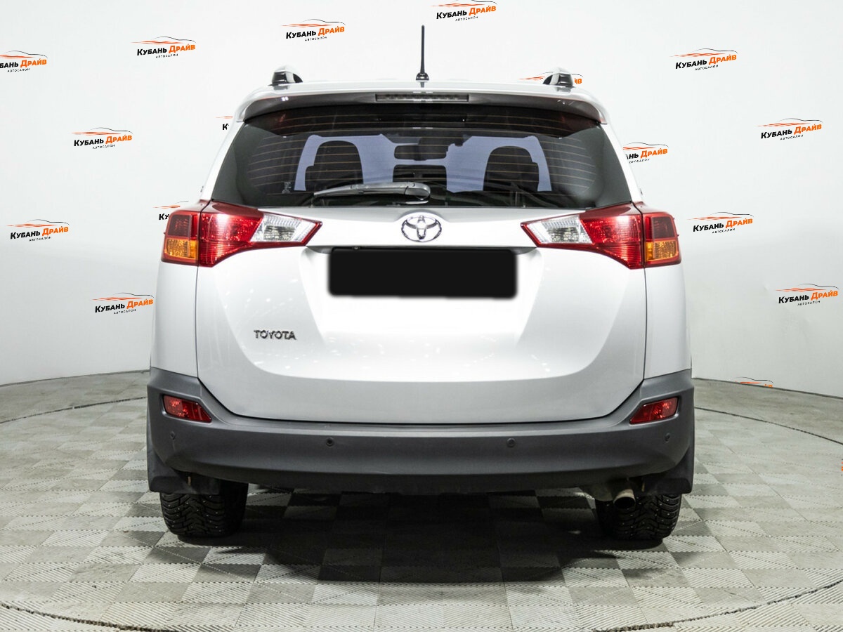 Toyota RAV4 2014 года с пробегом. Фото: #5