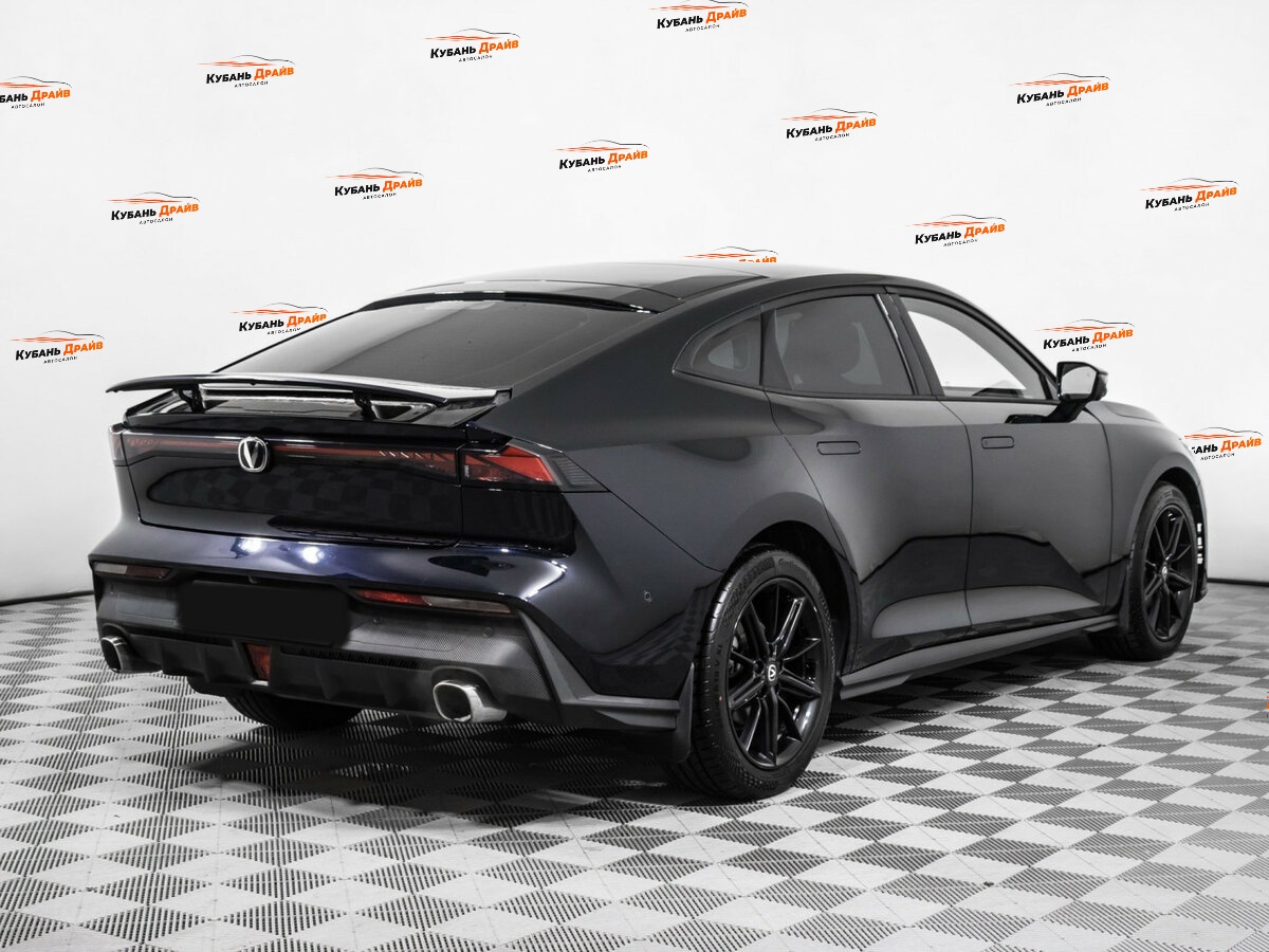 Changan UNI-V 2023 года с пробегом. Фото: #4