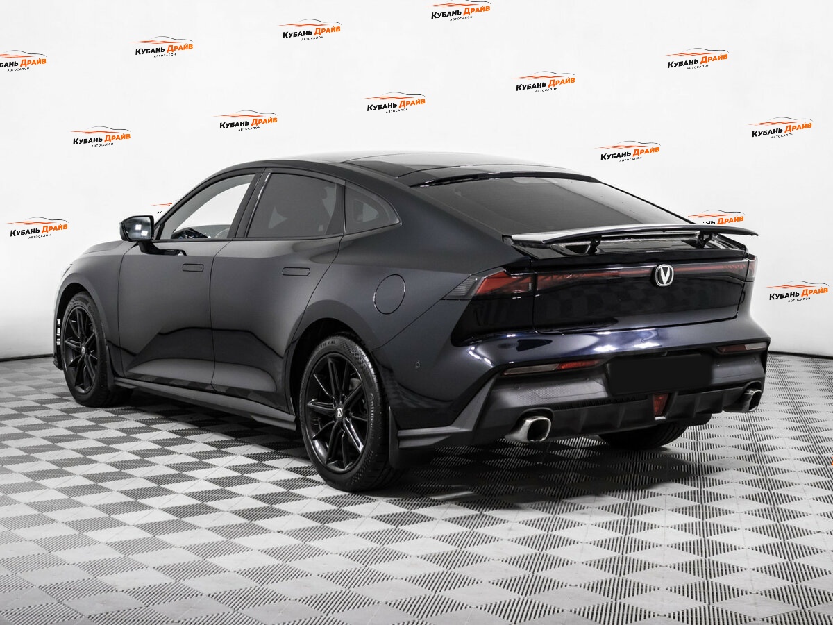 Changan UNI-V 2023 года с пробегом. Фото: #6