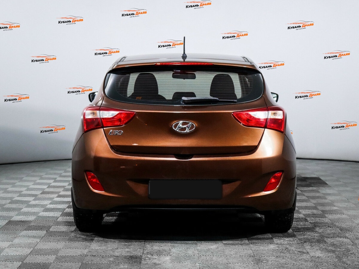 Hyundai i30 2012 года с пробегом. Фото: #4