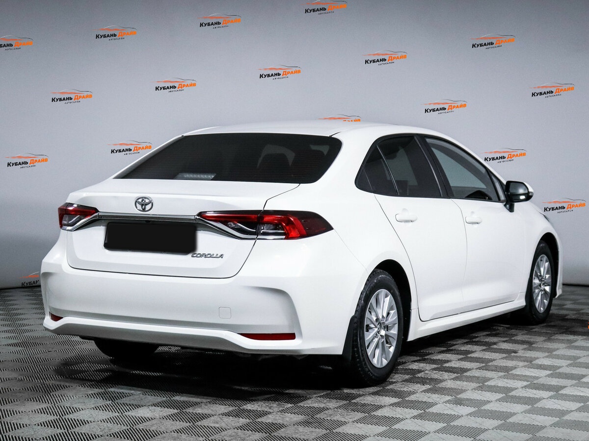 Toyota Corolla 2021 года с пробегом. Фото: #3