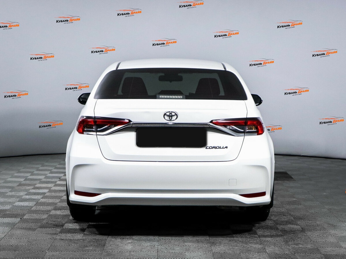 Toyota Corolla 2021 года с пробегом. Фото: #4