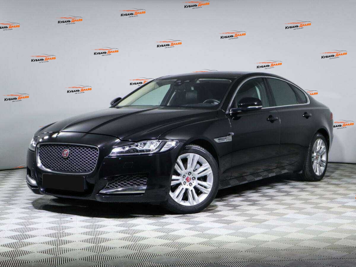 Jaguar XF