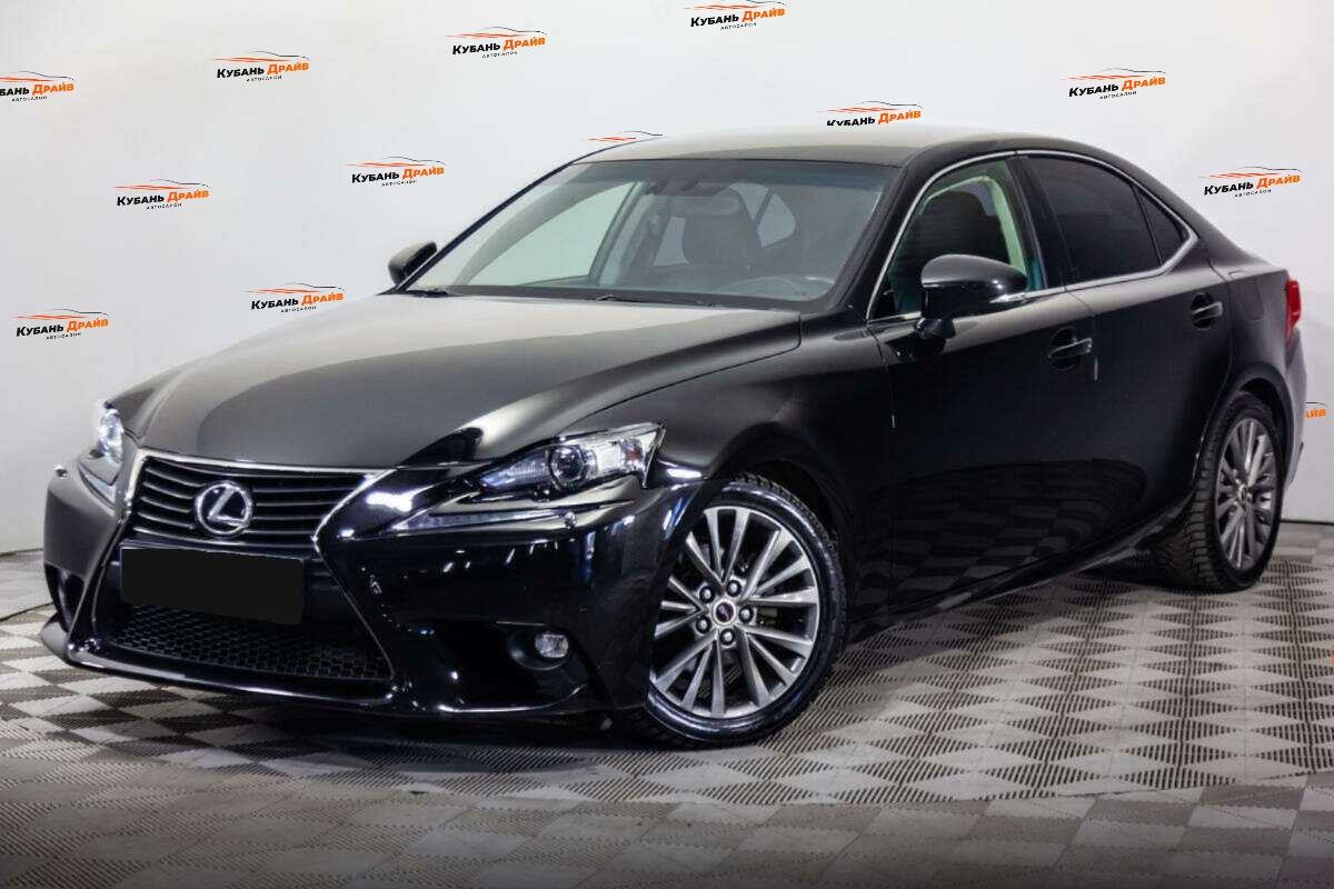 Lexus IS
