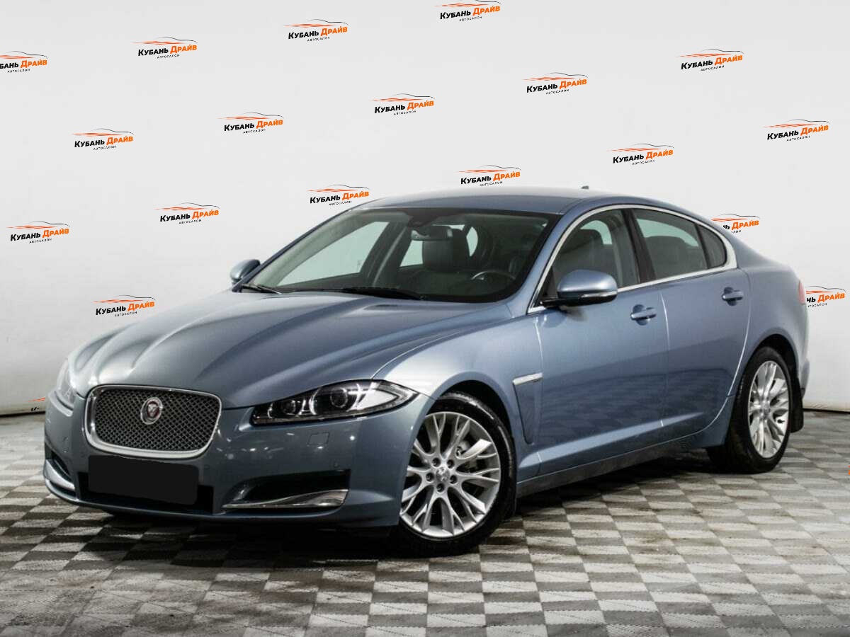 Jaguar XF