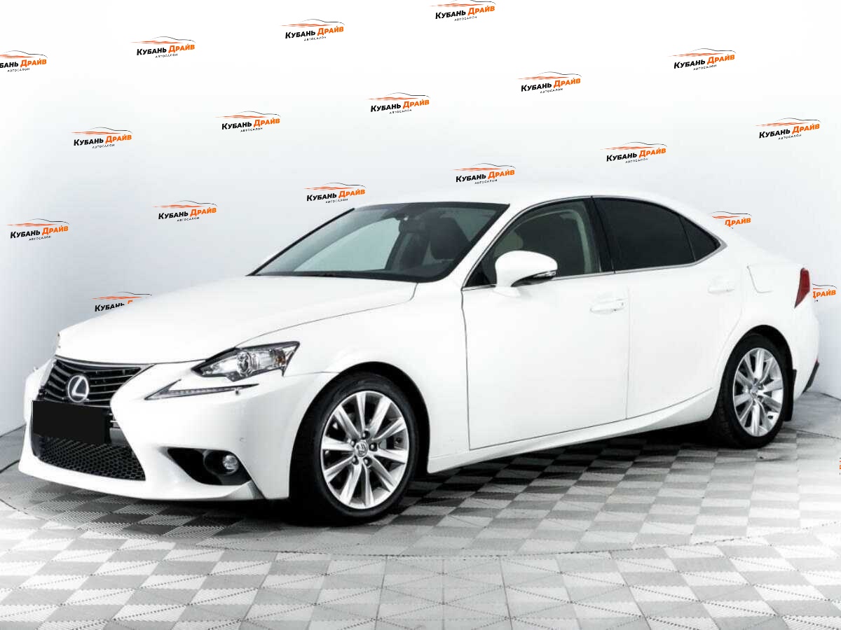 Lexus IS