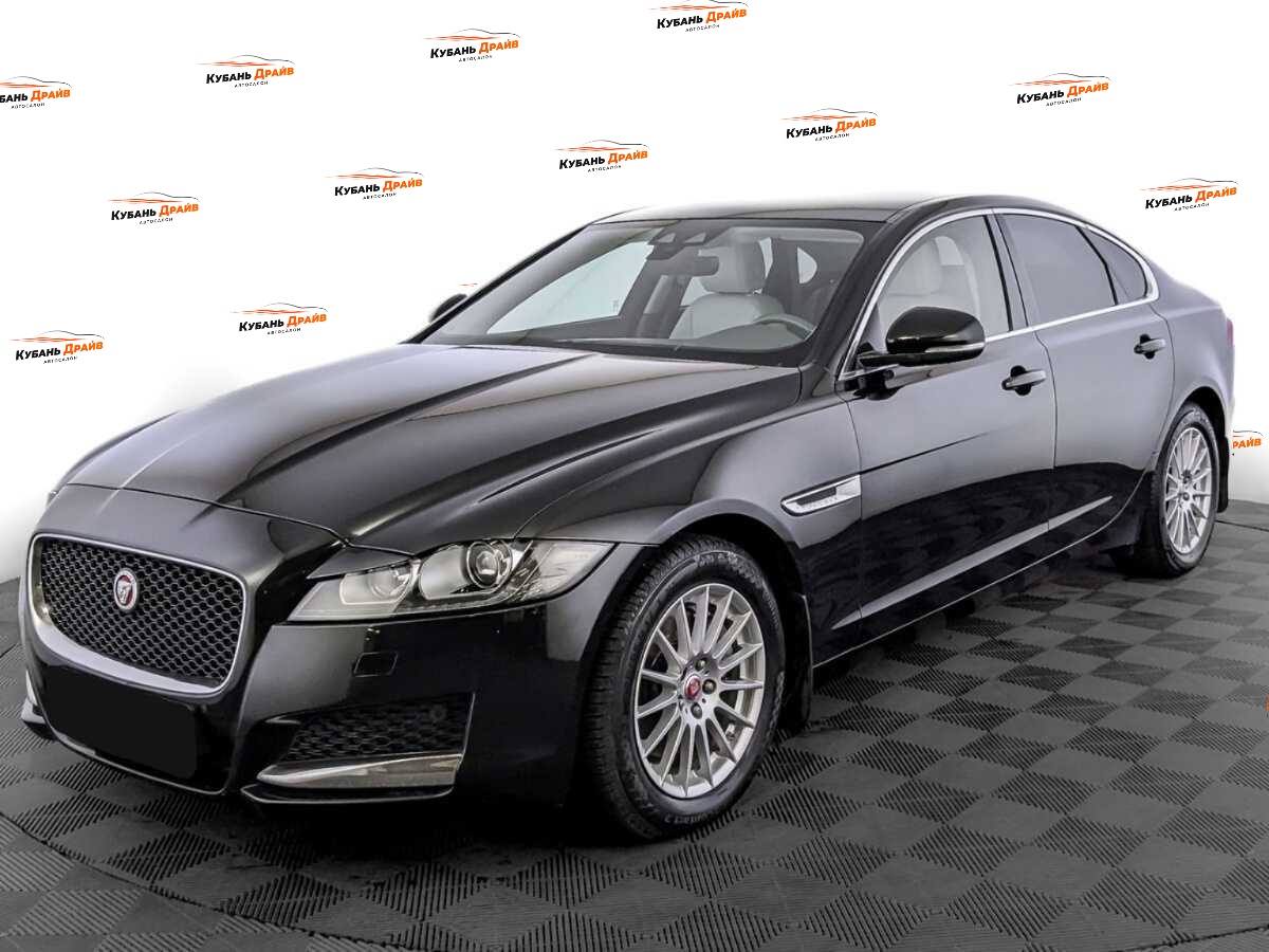 Jaguar XF