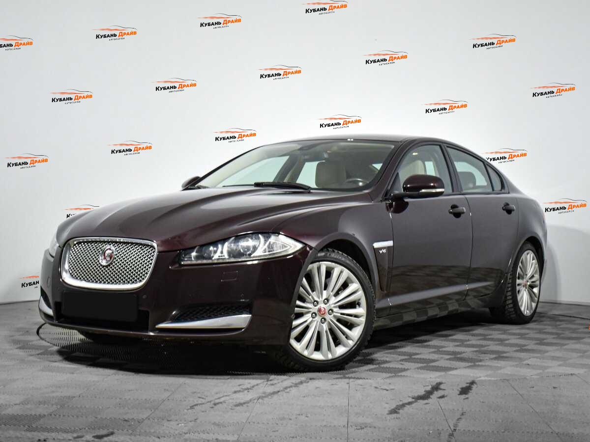 Jaguar XF