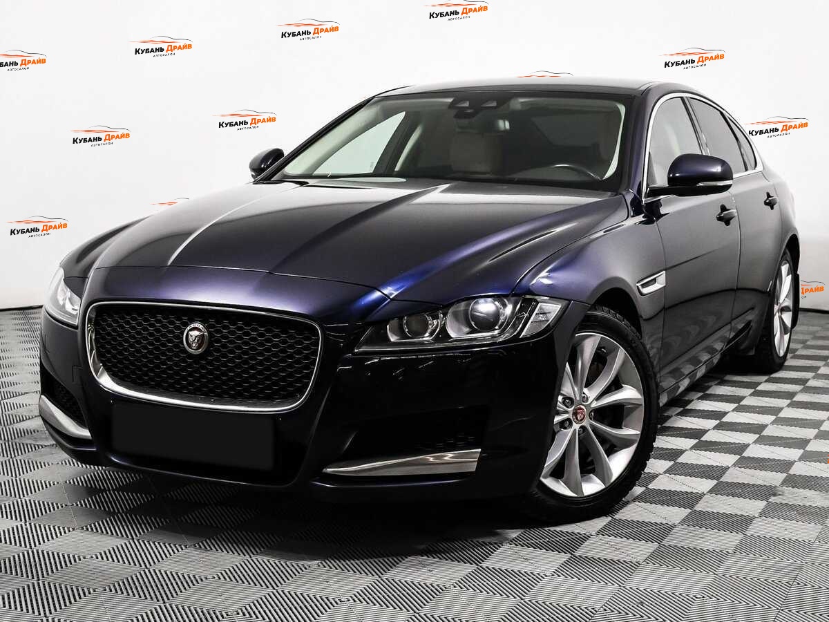 Jaguar XF