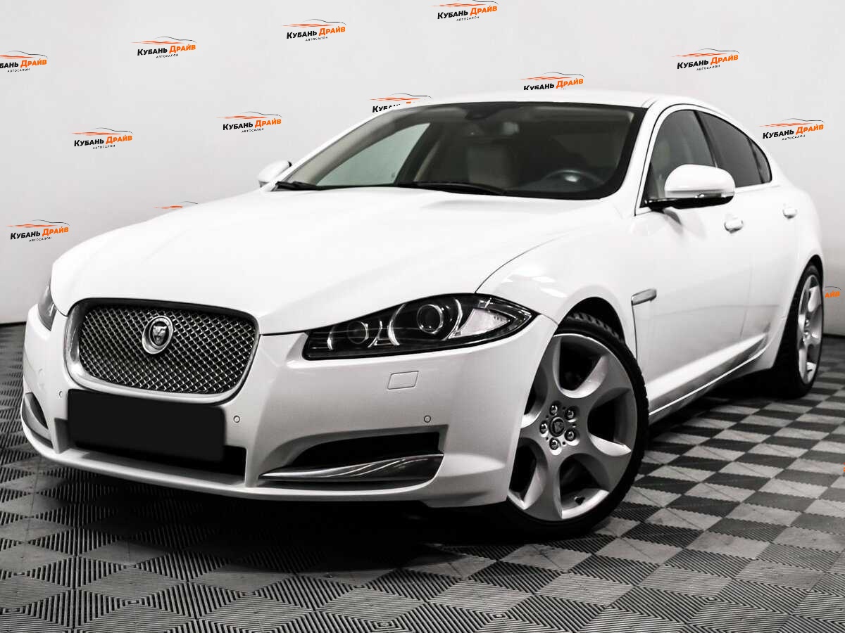 Jaguar XF