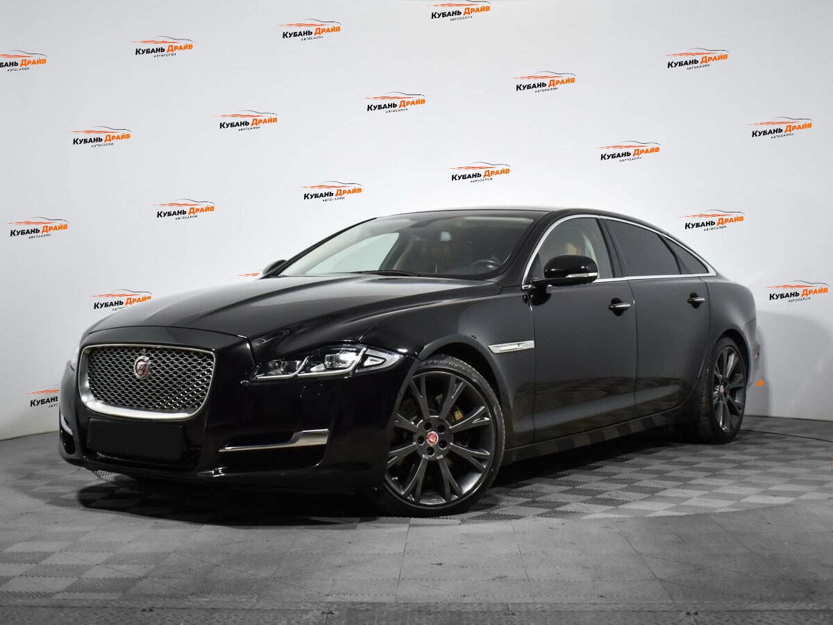 Jaguar XJ