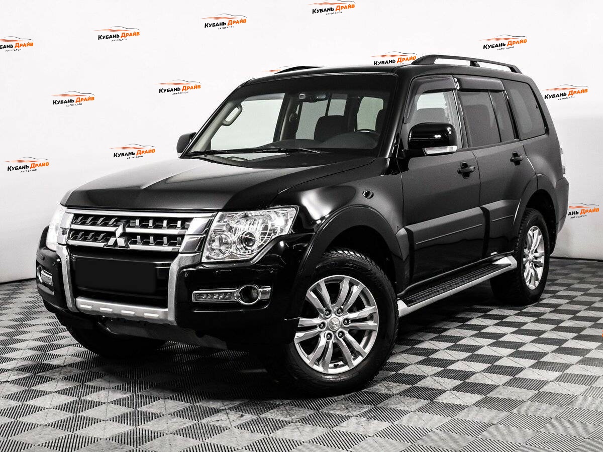 Mitsubishi Pajero 2015 года с пробегом. Фото: #0