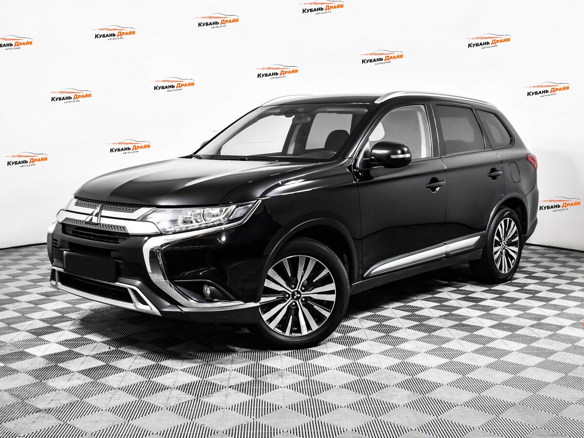 Mitsubishi Outlander 2018 года с пробегом. Фото: #0