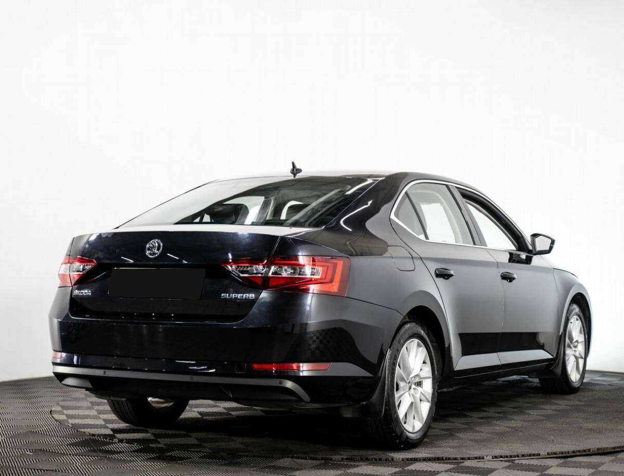 Skoda Superb 2017 года с пробегом. Фото: #5