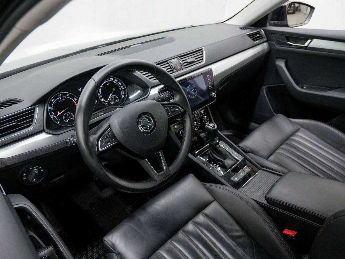 Skoda Superb 2017 года с пробегом. Фото: #13