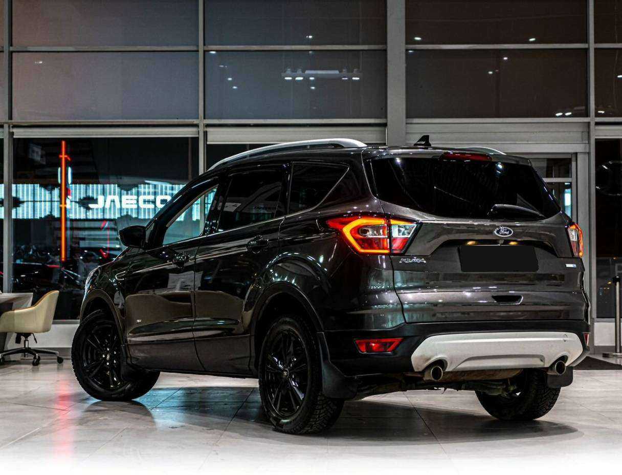 Ford Kuga 2018 года с пробегом. Фото: #3