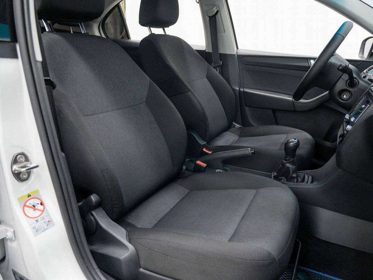 Skoda Rapid 2017 года с пробегом. Фото: #11